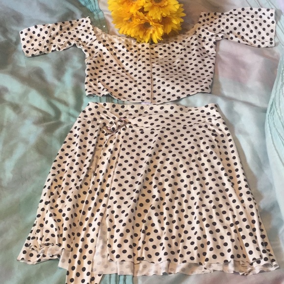 ❌DONATED❌White 2 Piece Black Polka Dot Skort Skirt Set - Picture 5 of 9